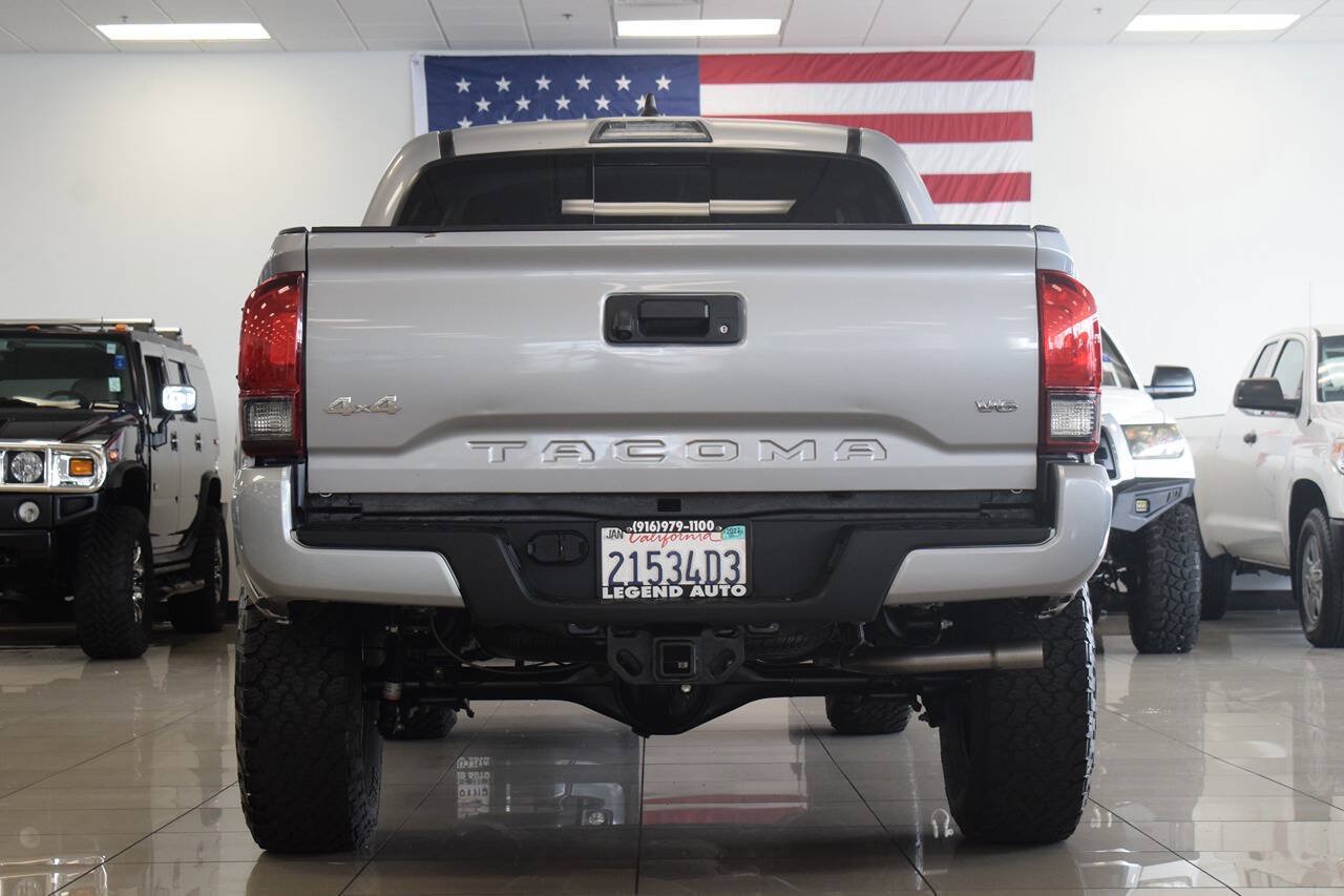 Used 2021 Toyota Tacoma SR5 w/ Technology Package AWD/4WD image 7