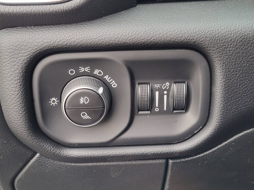 New 2026 RAM 2500 Laramie w/ Night Edition AWD/4WD image 27