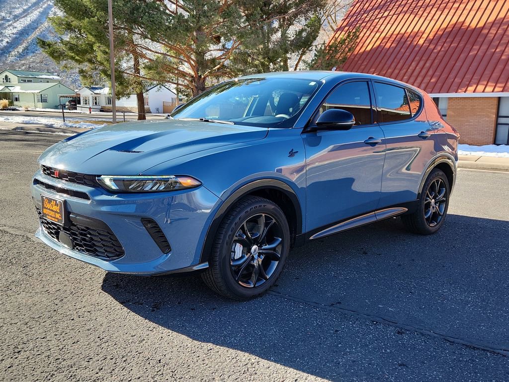 Used 2024 Dodge Hornet R/T w/ R/T Blacktop Package image 4