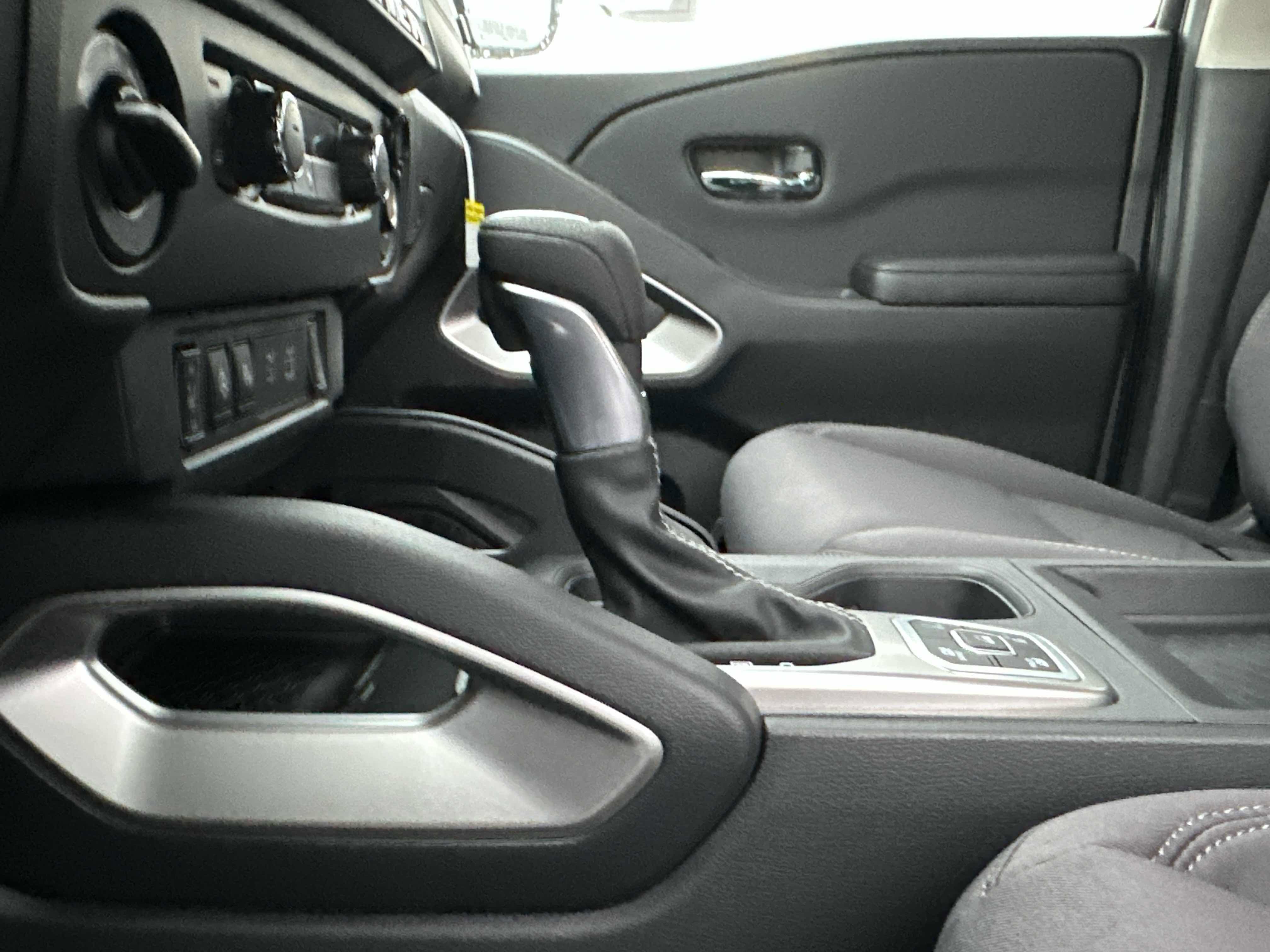 New 2026 Nissan Frontier SV w/ SV Convenience Package image 20