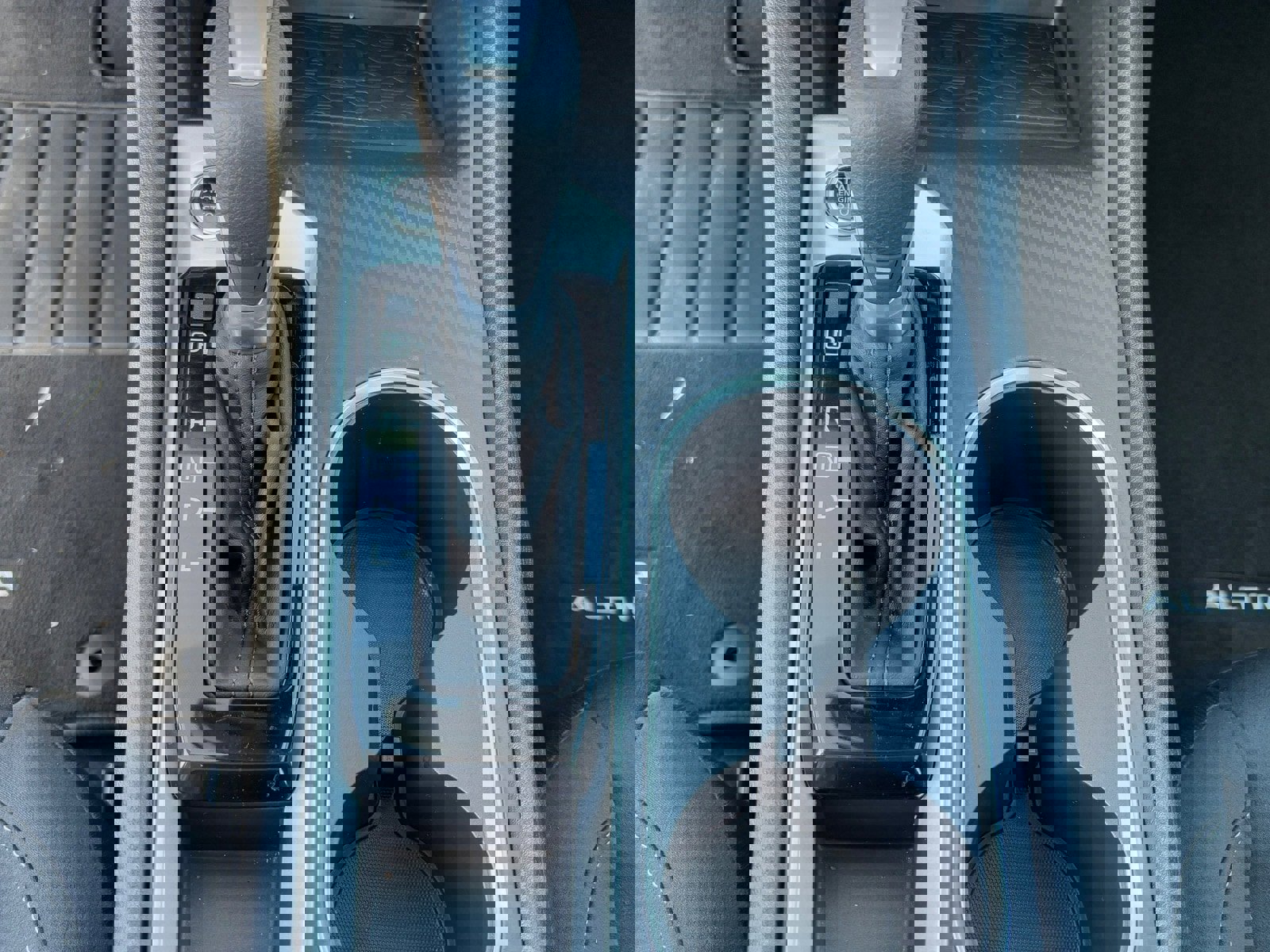 New 2025 Nissan Altima 2.5 SV w/ SV Special Edition Package image 27