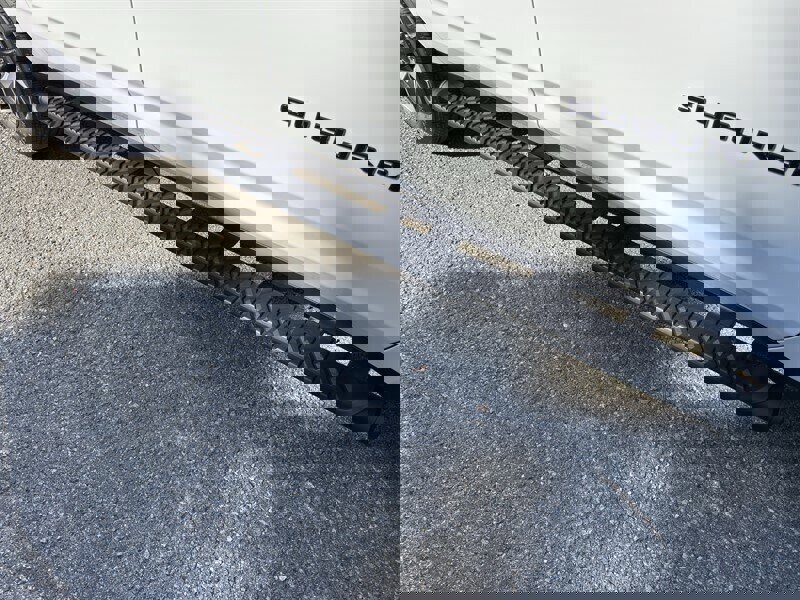 Used 2023 Chevrolet Suburban Z71 image 15