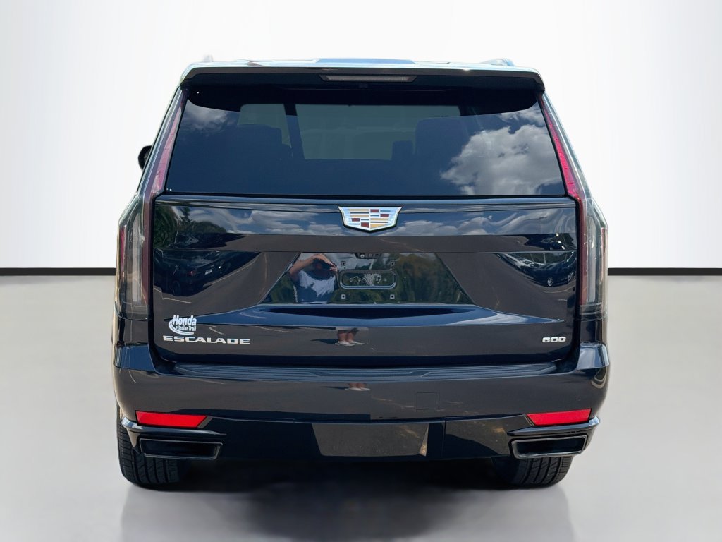 Used 2023 Cadillac Escalade Sport Platinum AWD/4WD image 6