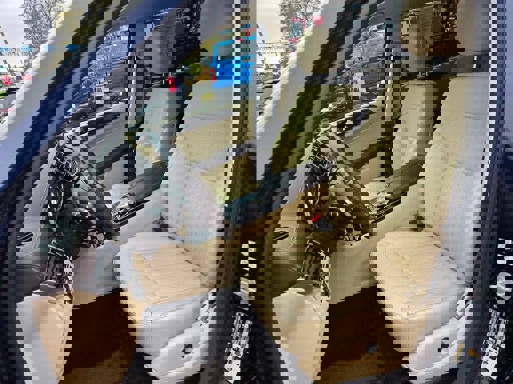 Used 2017 Mercedes-Benz GLS 450 4MATIC image 7