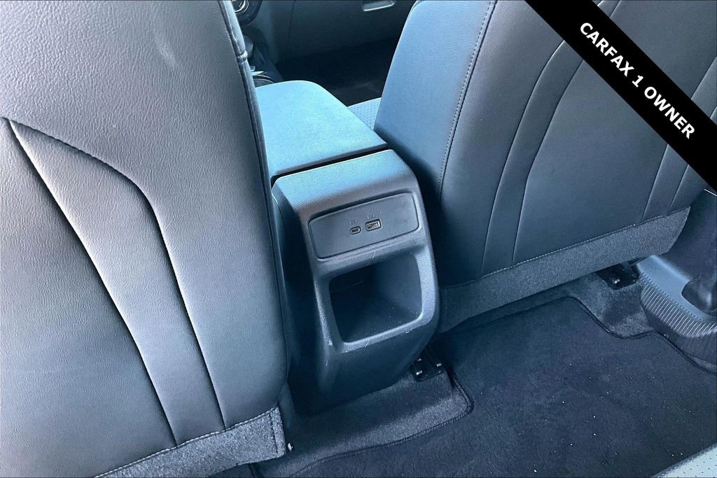 Used 2025 Chevrolet Trax LT w/ LT Convenience Package image 10