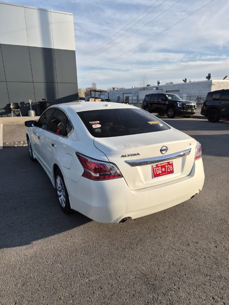 Used 2015 Nissan Altima 2.5 S w/ Power Driver Seat Package image 3