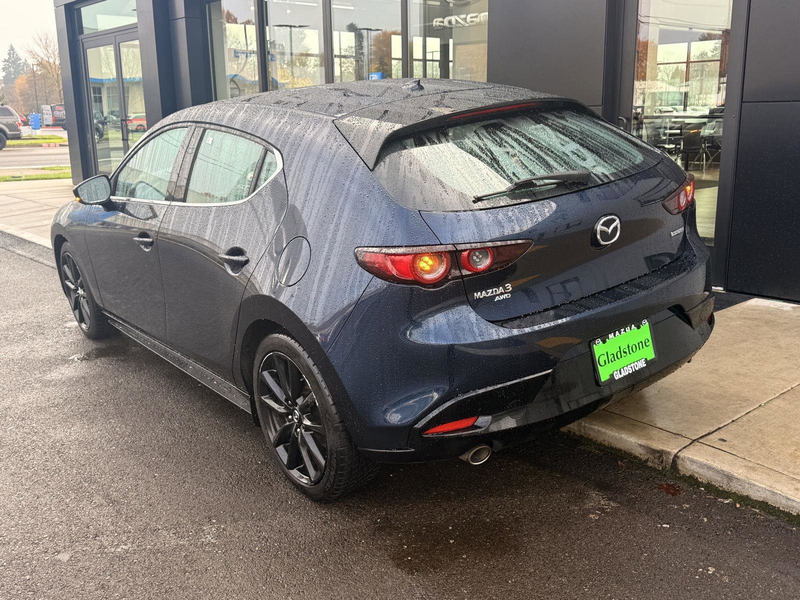 Used 2019 MAZDA MAZDA3 AWD Hatchback w/ Premium Pkg image 6