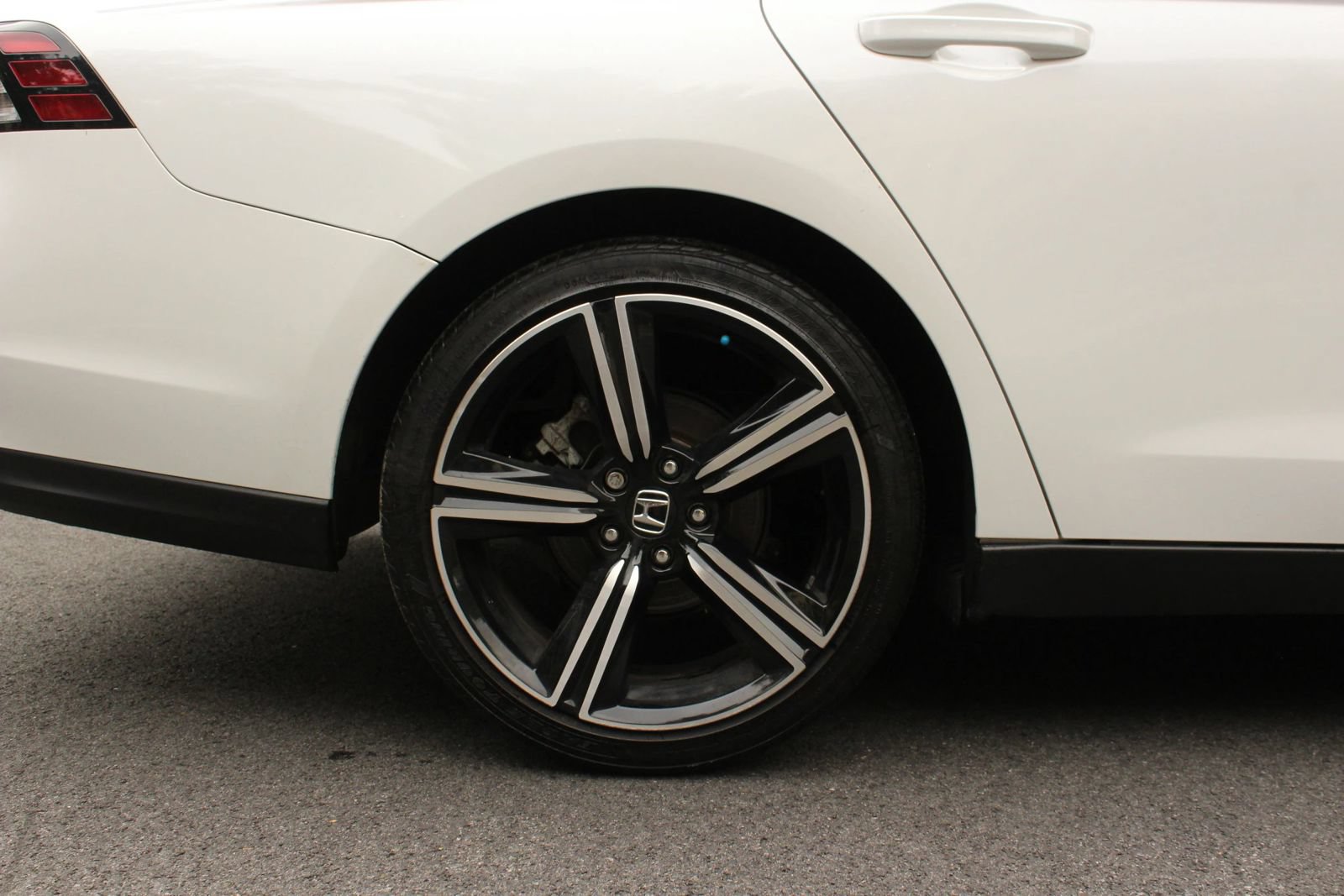 Used 2024 Honda Accord Sport image 5
