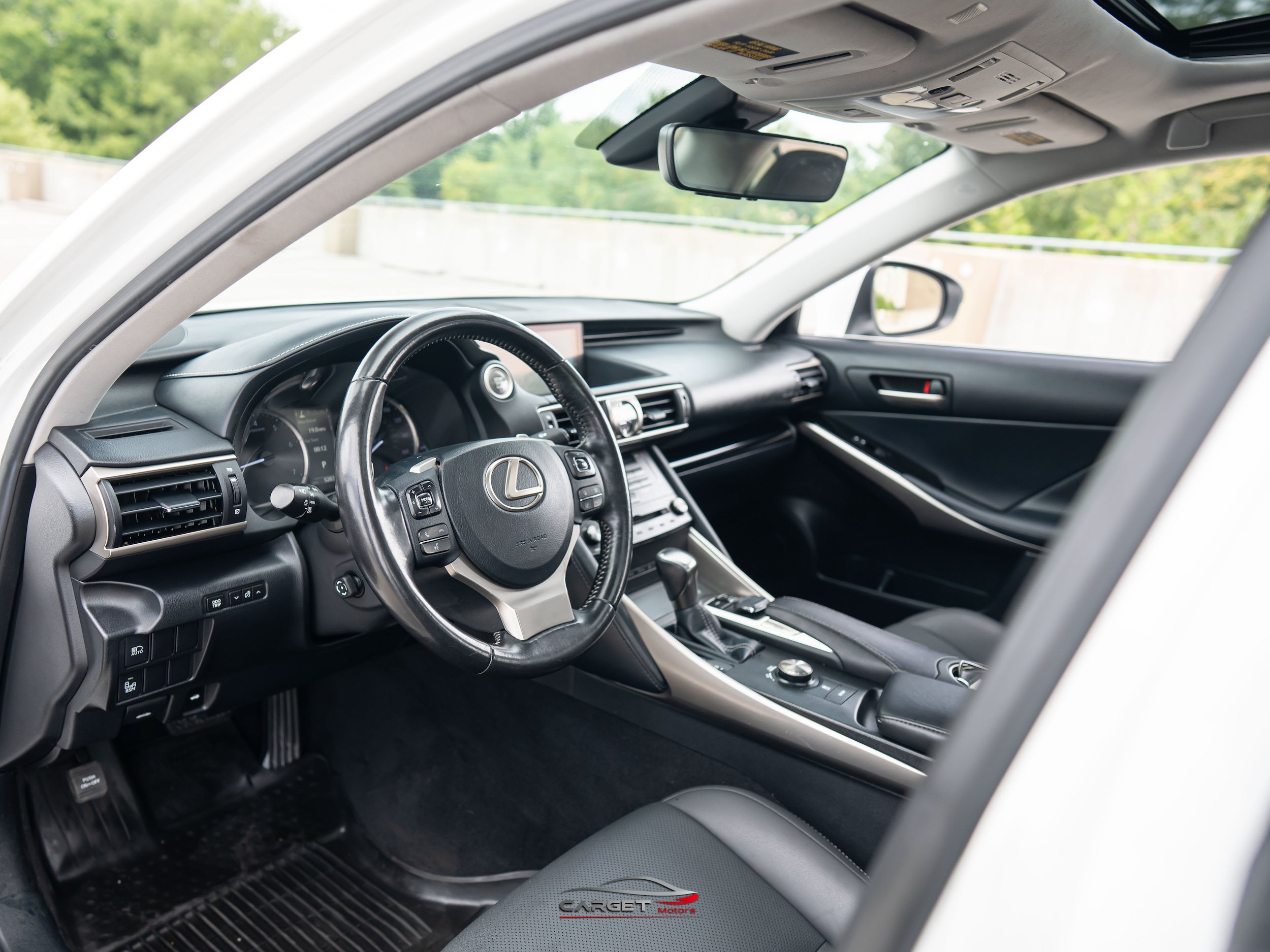 Used 2018 Lexus IS 300 AWD w/ Comfort Package image 13