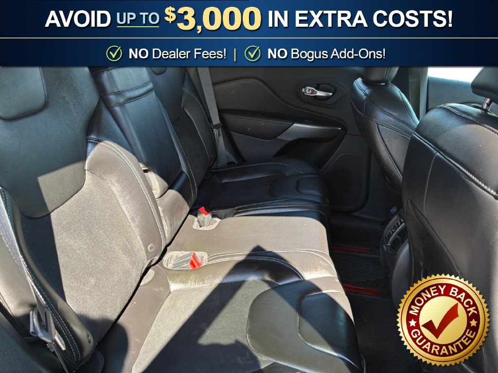 Used 2019 Jeep Cherokee Latitude Plus FWD image 22