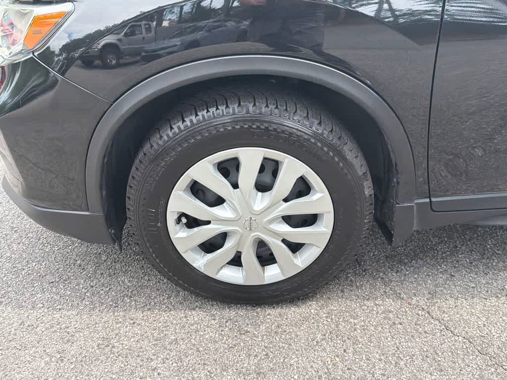 Used 2020 Nissan Rogue S FWD image 9