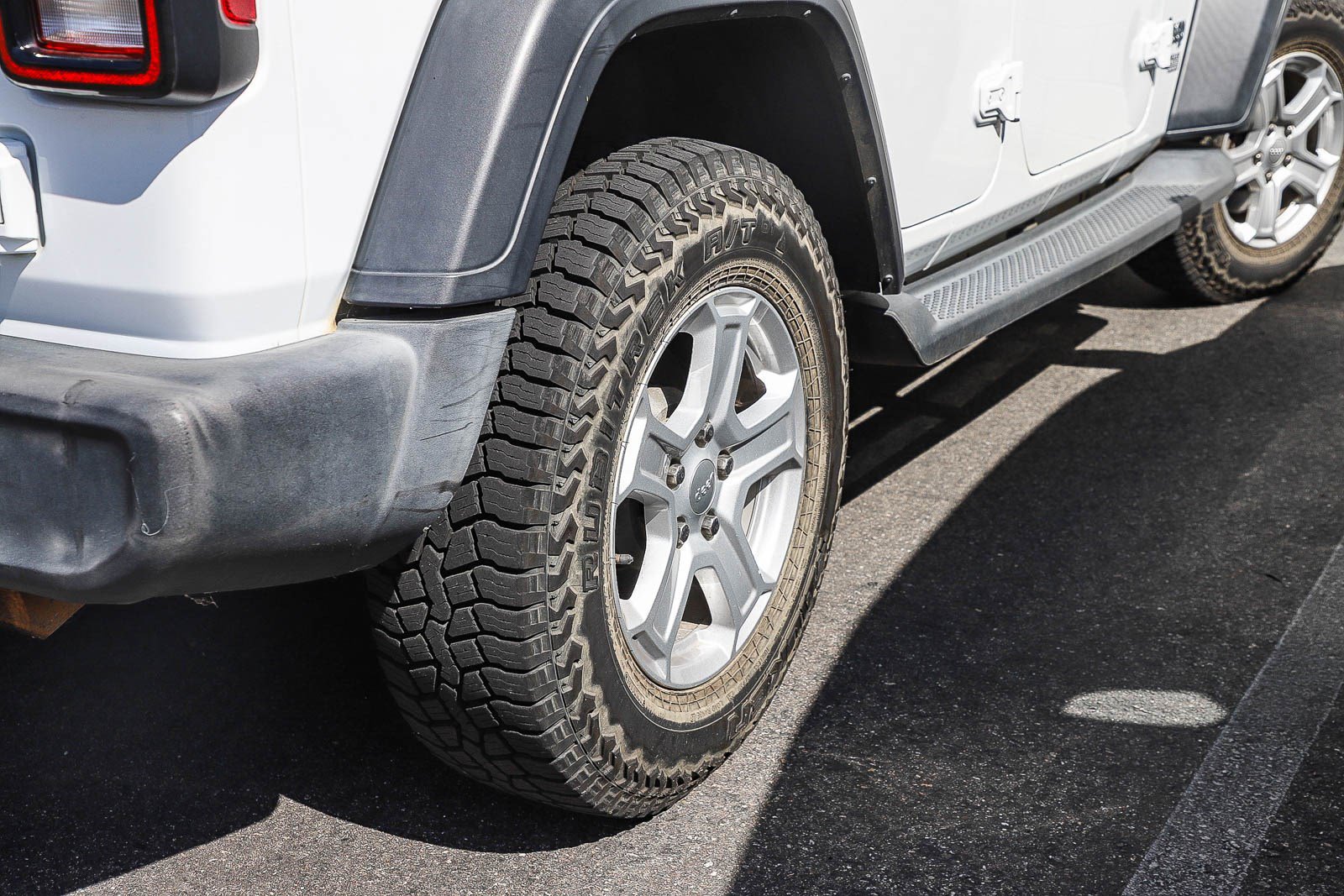 Used 2018 Jeep Wrangler Unlimited Sport S image 7