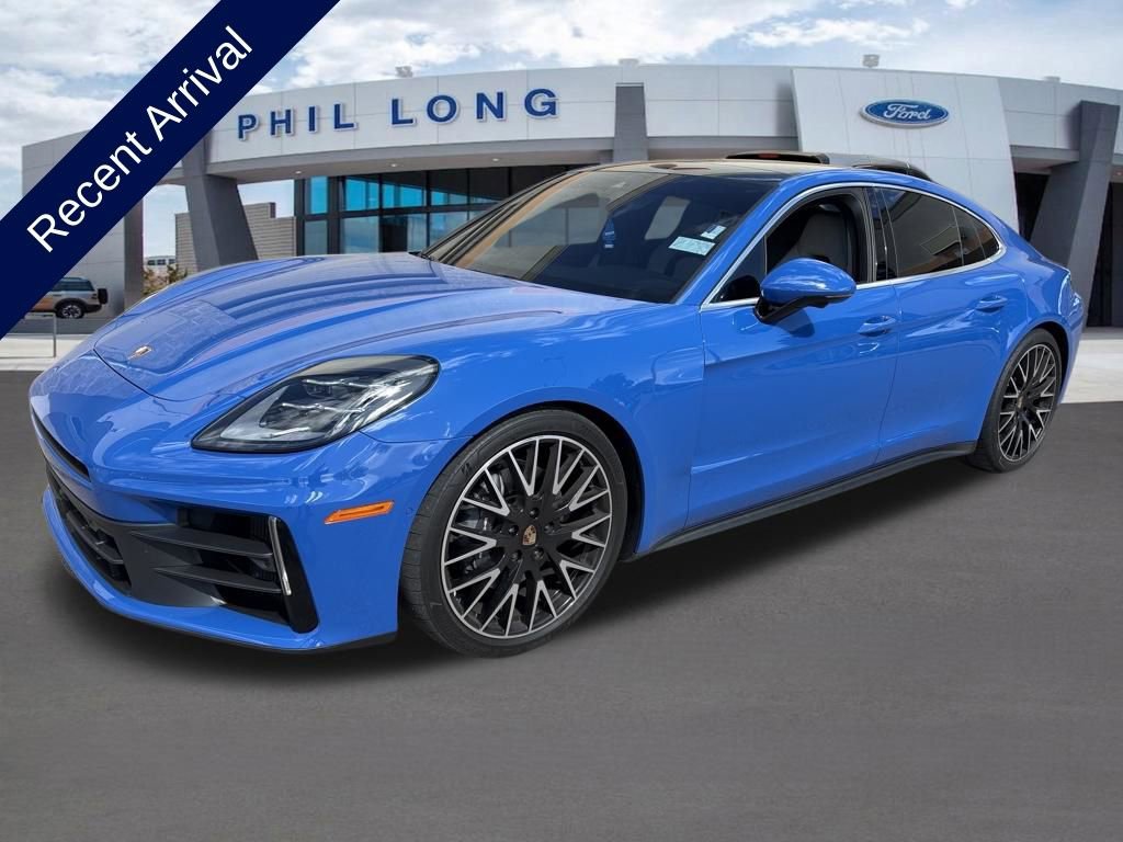 Used 2024 Porsche Panamera 4 image 1