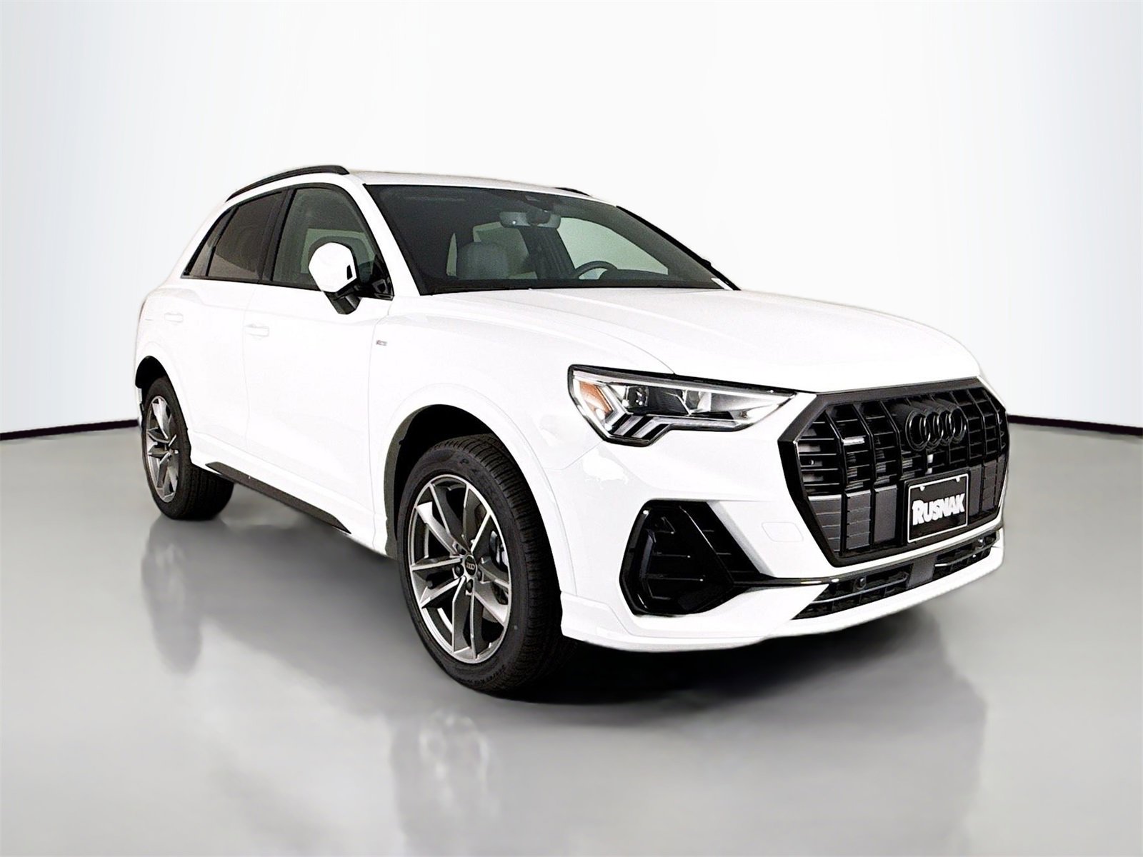 New 2025 Audi Q3 2.0T Premium image 1