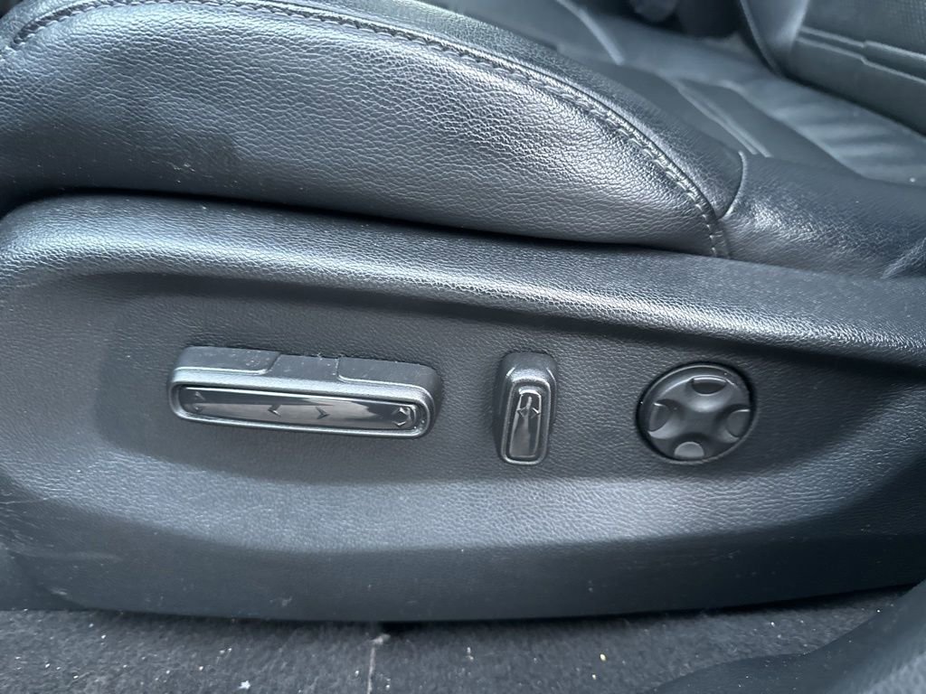 Used 2017 Honda CR-V Touring image 20