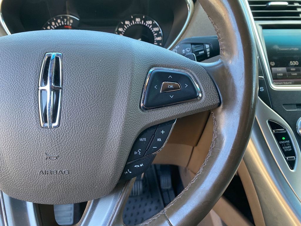 Used 2016 Lincoln MKX Reserve w/ Cargo Utility Package image 17