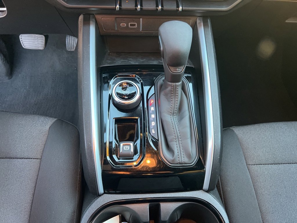 Used 2024 Chevrolet Colorado Trail Boss w/ Advanced Trailering Package image 18