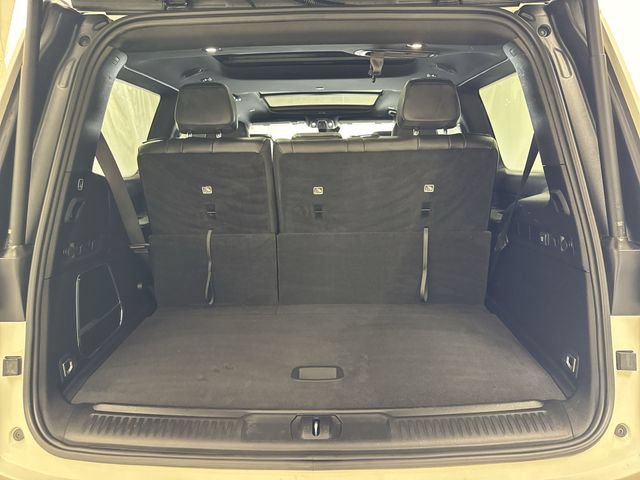 Used 2023 Jeep Wagoneer 4WD w/ Premium Group I image 27