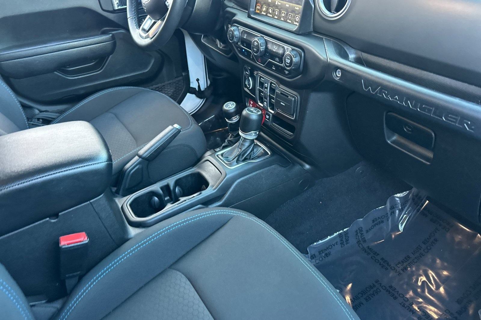 Used 2022 Jeep Wrangler Unlimited Rubicon 4xe image 31