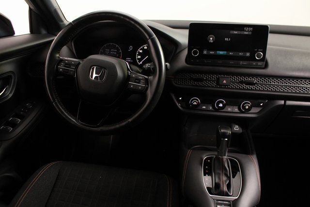Used 2023 Honda HR-V Sport image 10