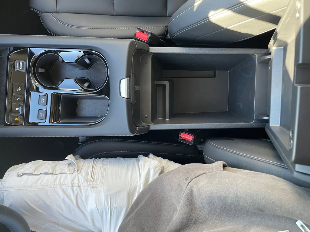 Certified 2025 Nissan Murano SV image 25