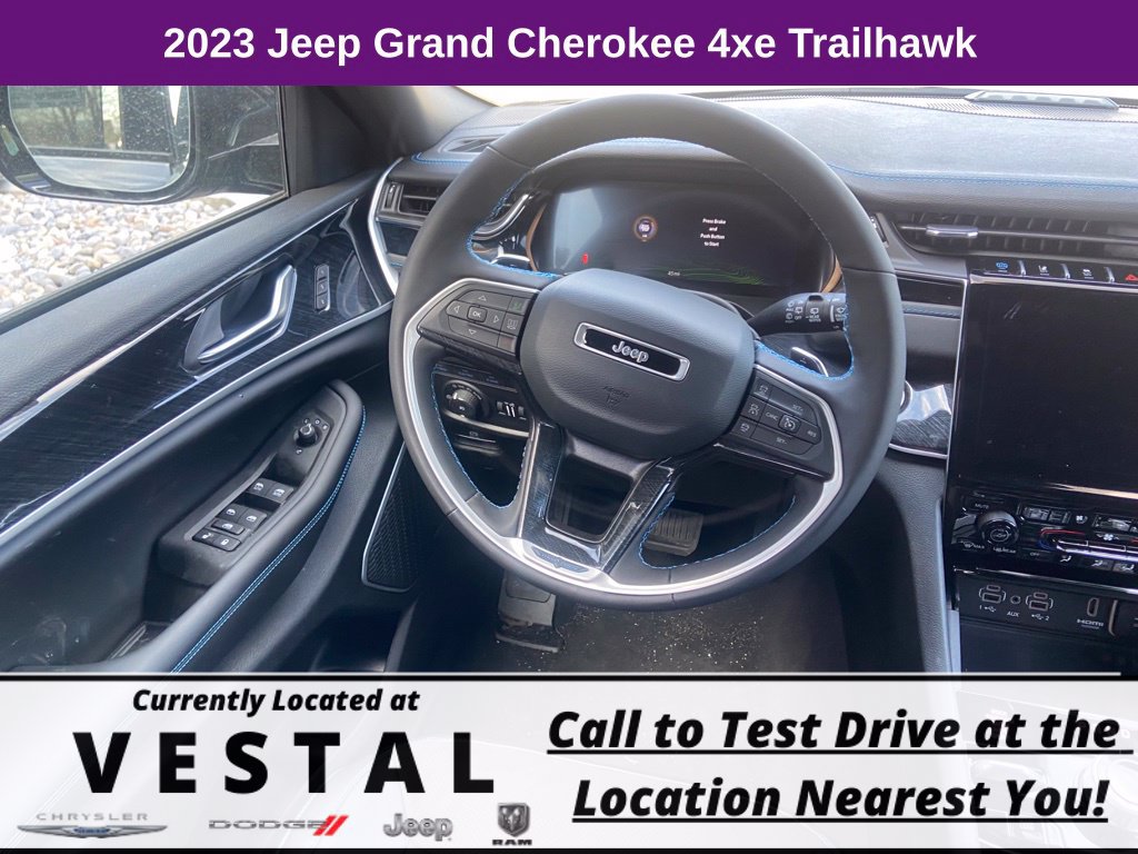 New 2023 Jeep Grand Cherokee Trailhawk w/ Advanced Protech Group II AWD/4WD image 18