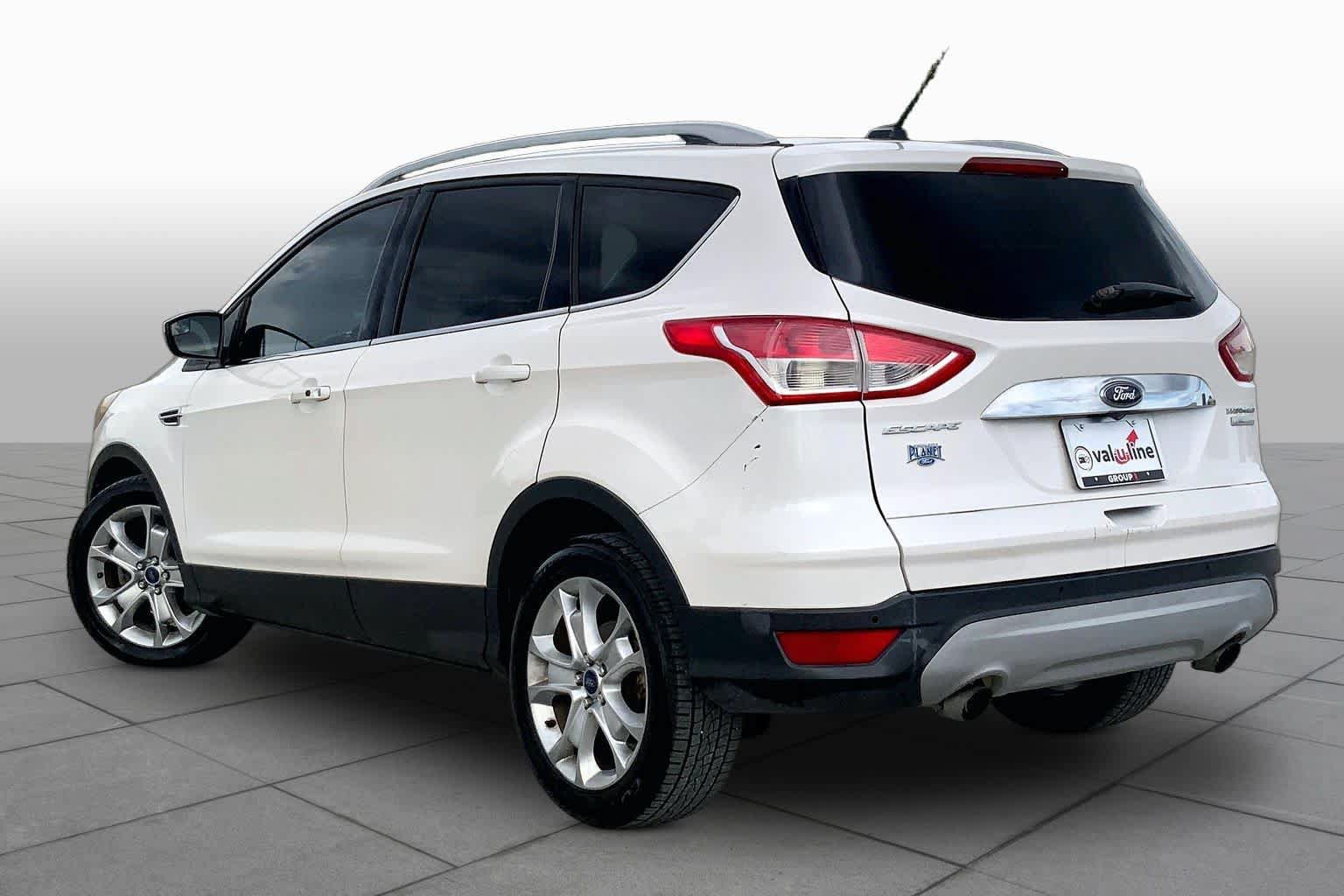 Used 2016 Ford Escape Titanium FWD image 12