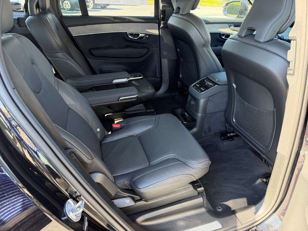 Certified 2025 Volvo XC90 T8 Ultra w/ Protection Package Premier image 16
