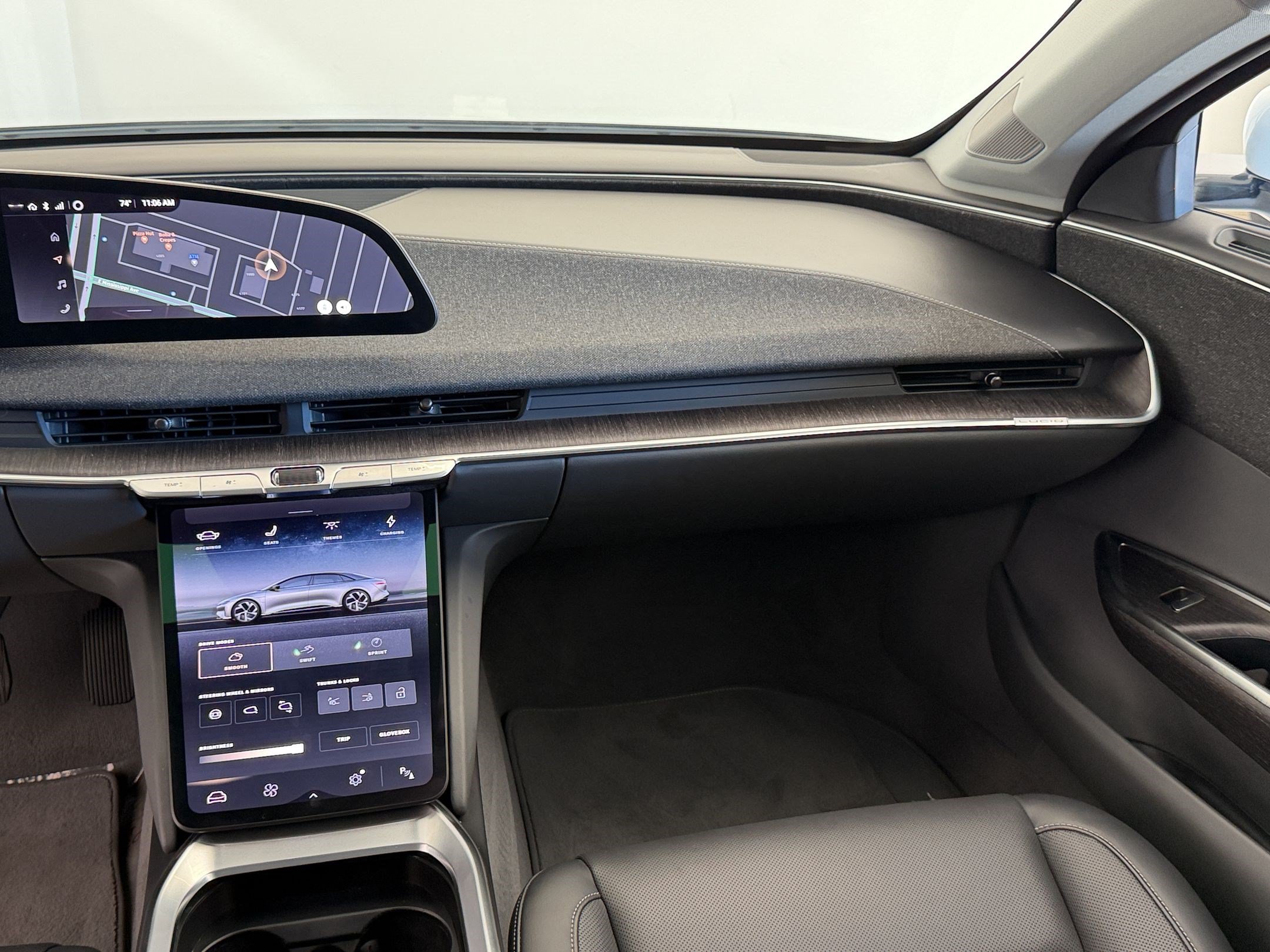 Used 2025 Lucid Air Touring AWD/4WD image 29
