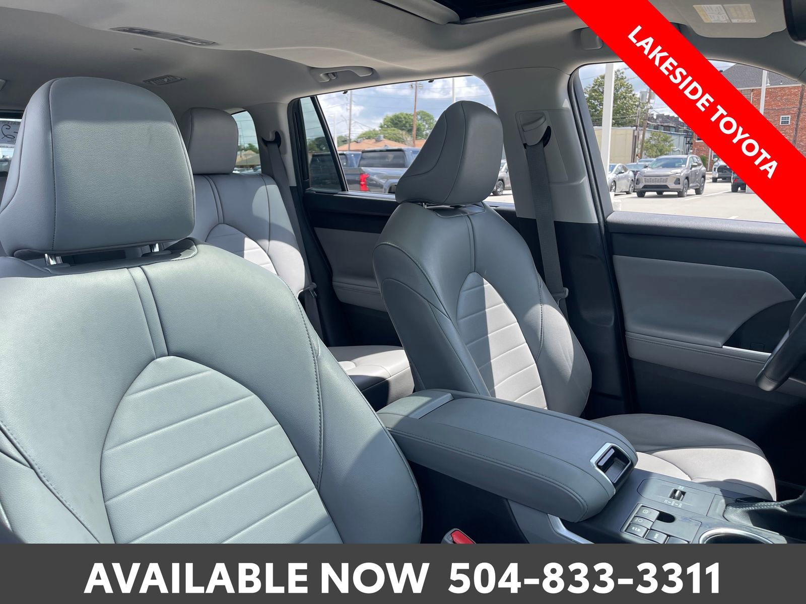Used 2023 Toyota Highlander XLE FWD image 14