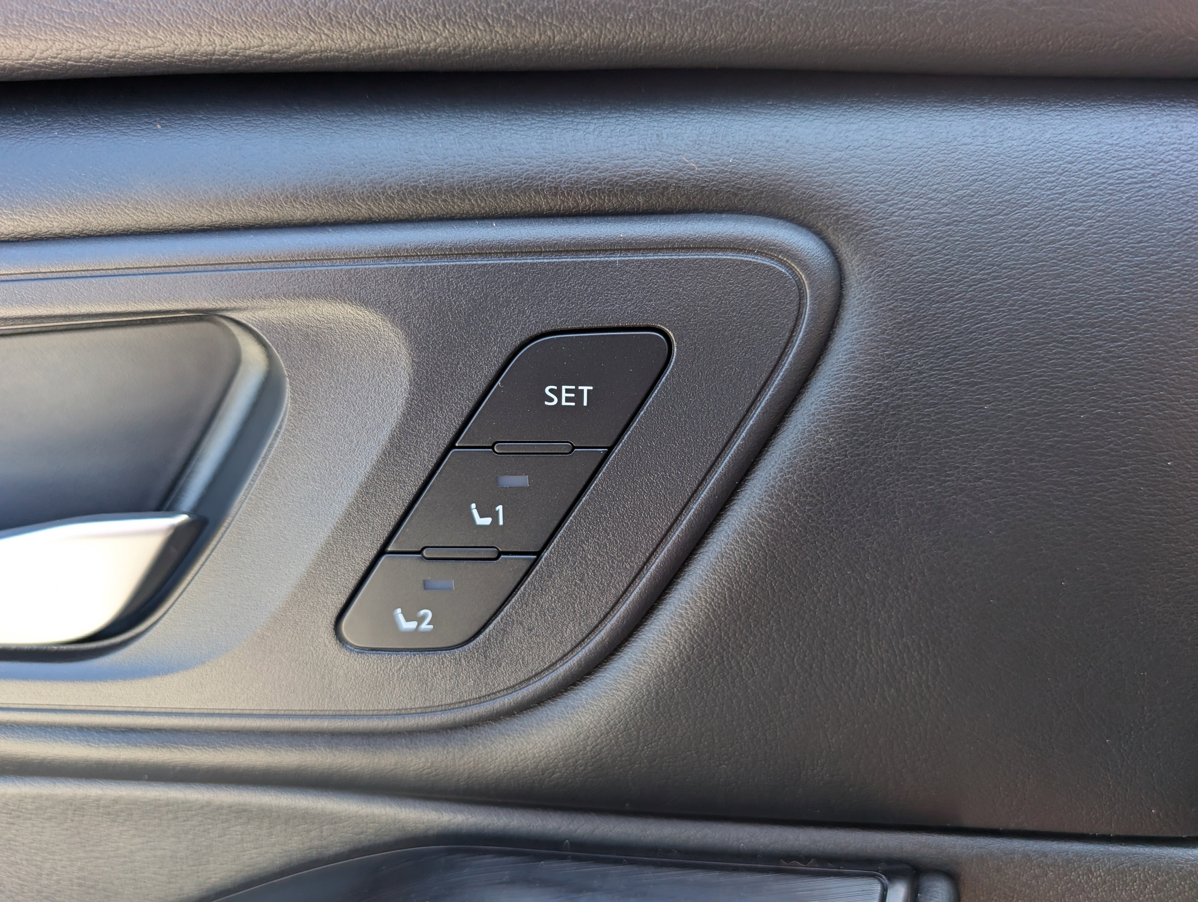 Used 2024 Nissan Rogue SL w/ SL Premium Package image 20