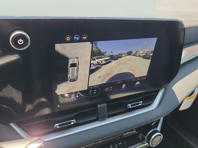 New 2026 Chevrolet Equinox LT w/ Safety and Technology Package FWD image 25