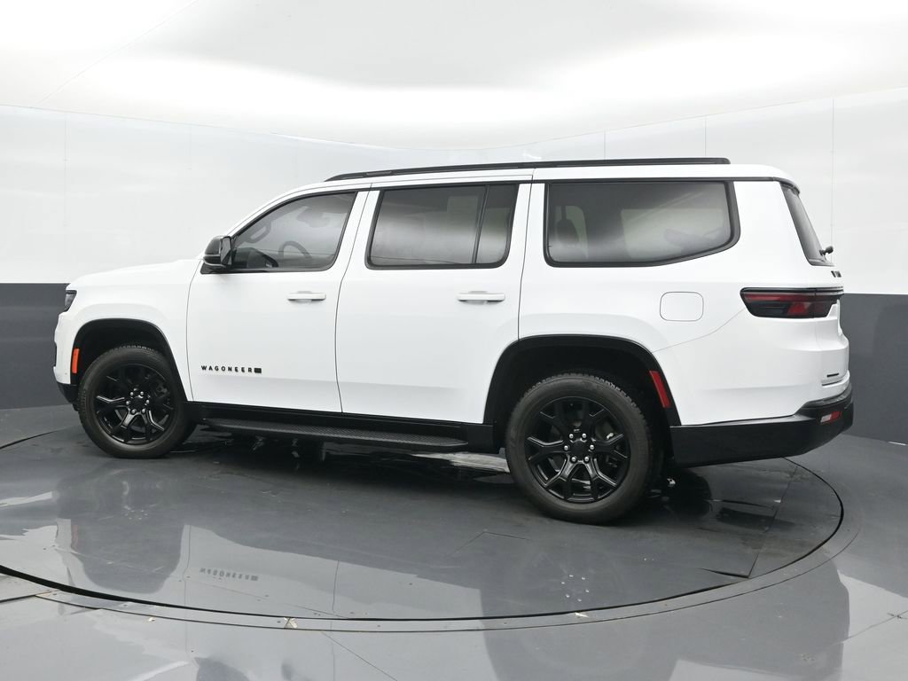 Used 2023 Jeep Wagoneer Series II AWD/4WD image 5