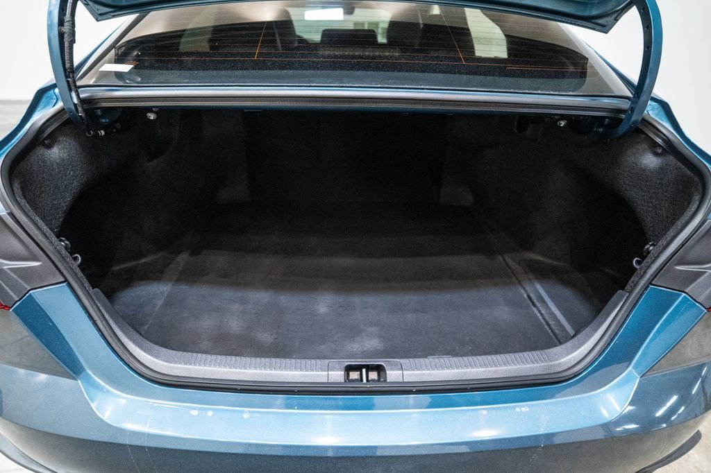 Certified 2025 Toyota Camry SE image 34