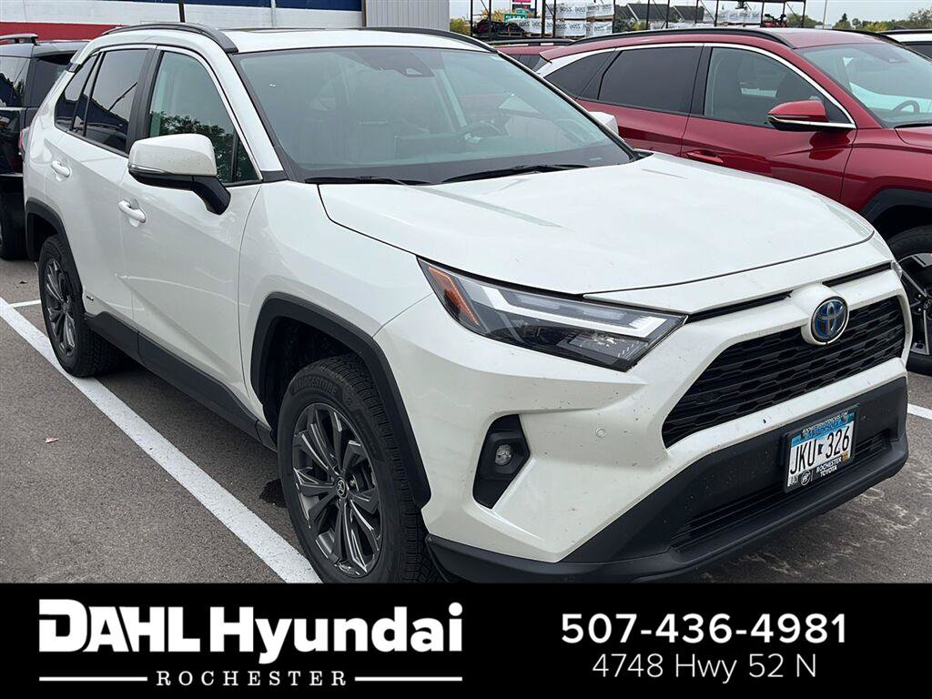 Used 2022 Toyota RAV4 XLE Premium AWD/4WD image 1