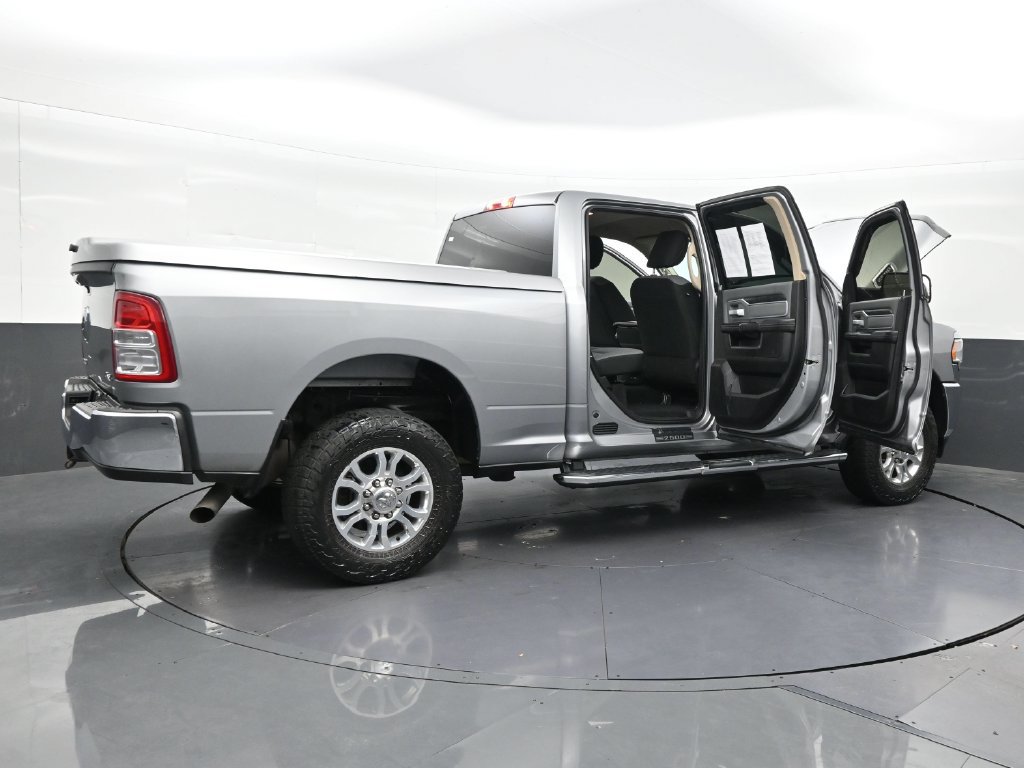 Used 2020 RAM 2500 Big Horn AWD/4WD image 32