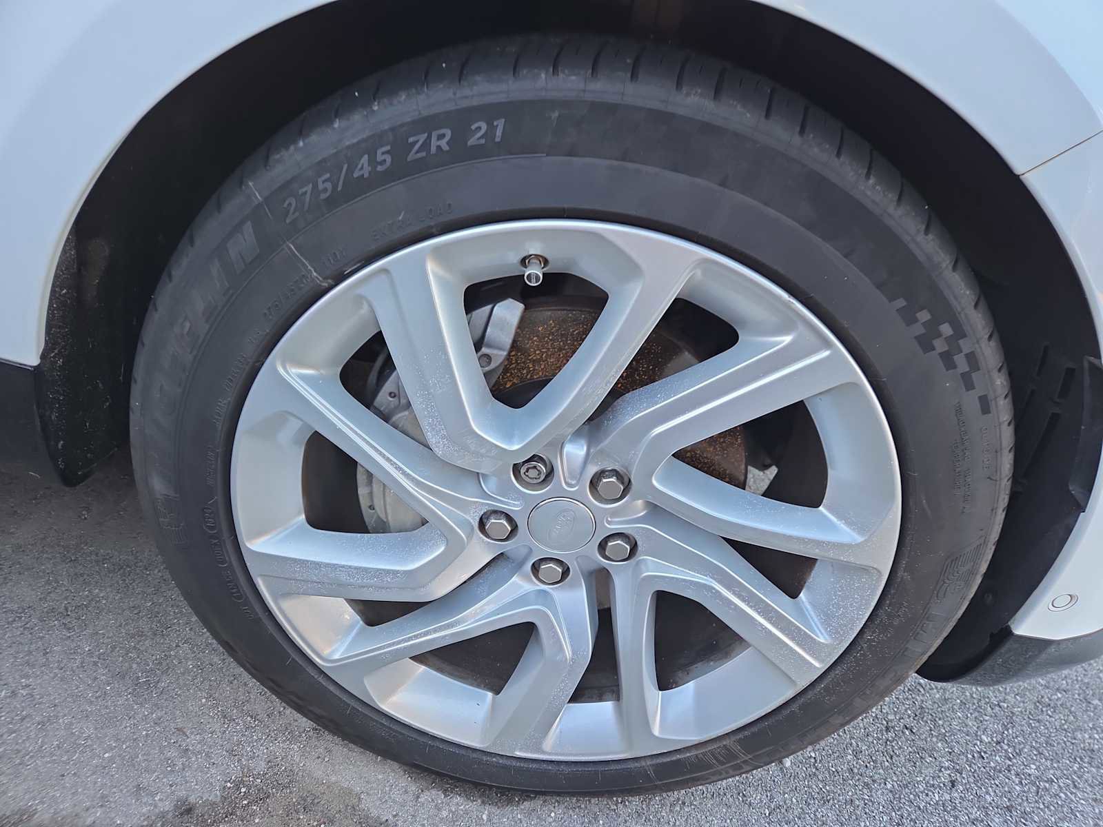 Used 2018 Land Rover Range Rover Sport HSE image 2