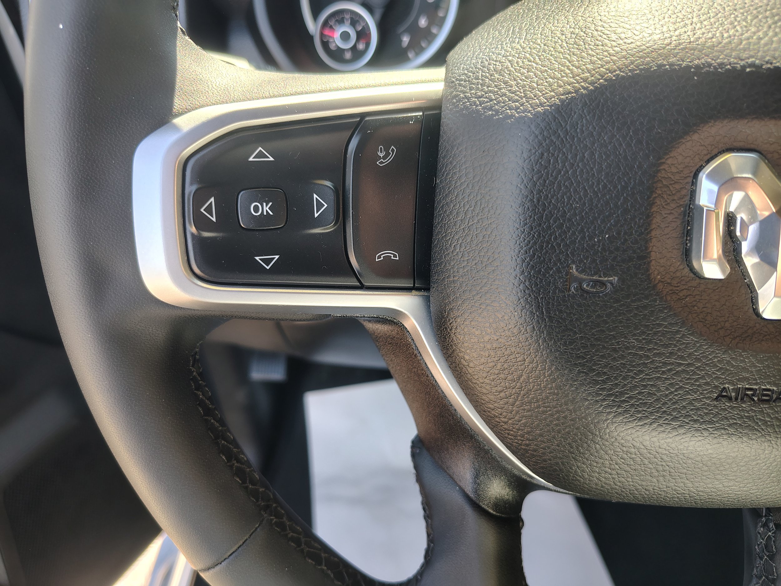 Certified 2025 RAM 2500 Big Horn AWD/4WD image 28