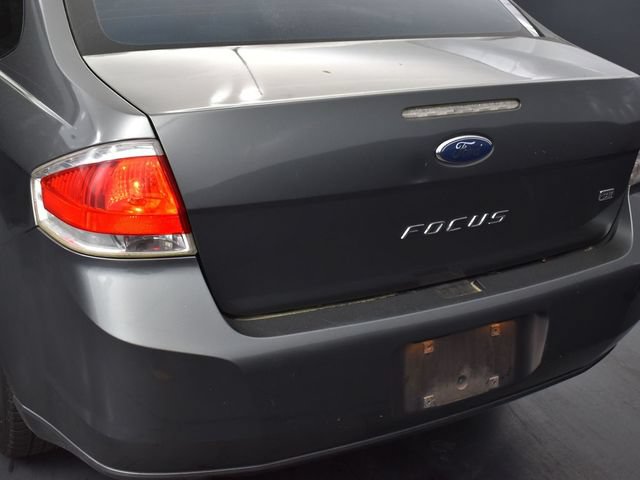 Used 2010 Ford Focus SE FWD image 16