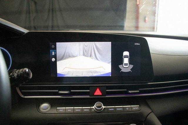 Used 2023 Hyundai Elantra Limited w/ Cargo Package image 34