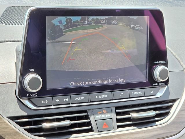 Used 2025 Nissan Altima 2.5 SV FWD image 23
