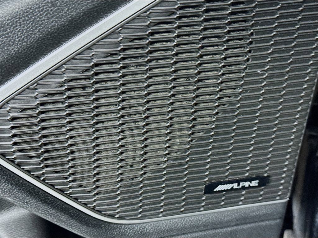 Used 2022 Jeep Grand Cherokee L Limited image 23