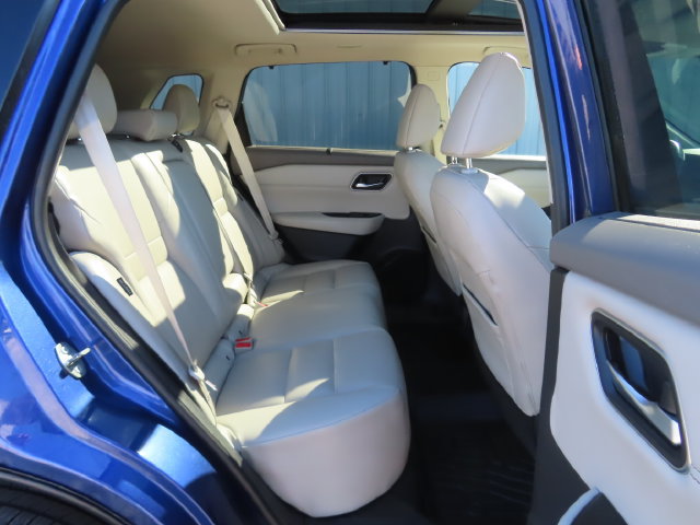 Used 2021 Nissan Rogue SV AWD/4WD image 31