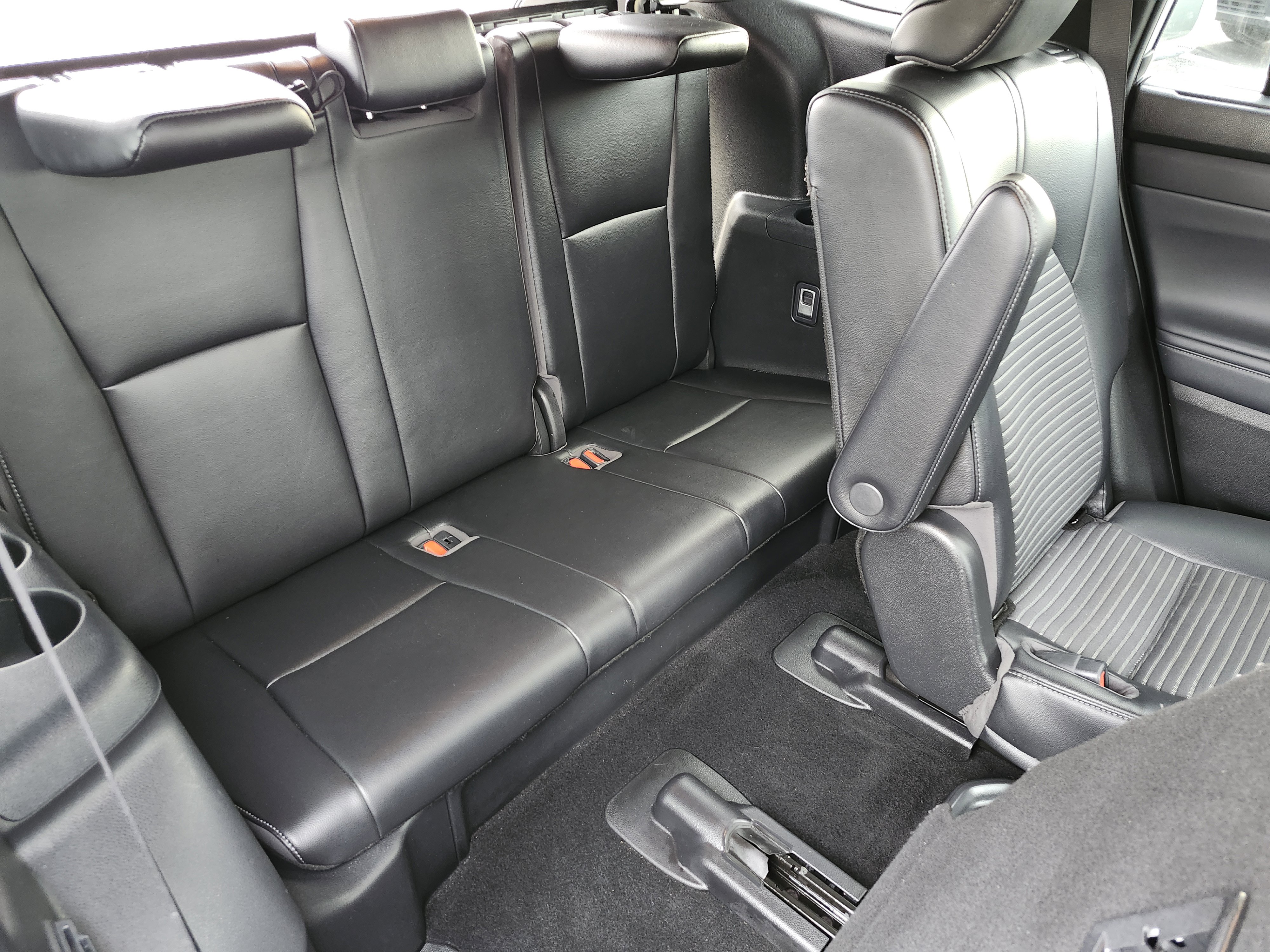 Used 2022 Toyota Highlander XSE image 24