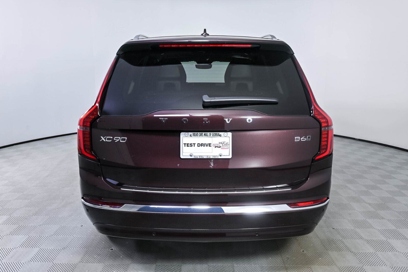 New 2026 Volvo XC90 B6 Plus w/ Protection Package Premier AWD/4WD image 29