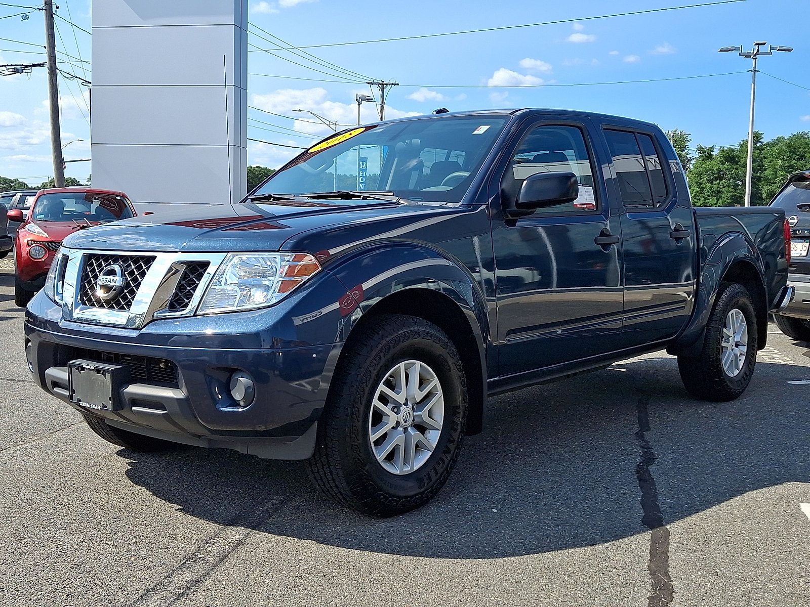 Used 2018 Nissan Frontier SV AWD/4WD image 3
