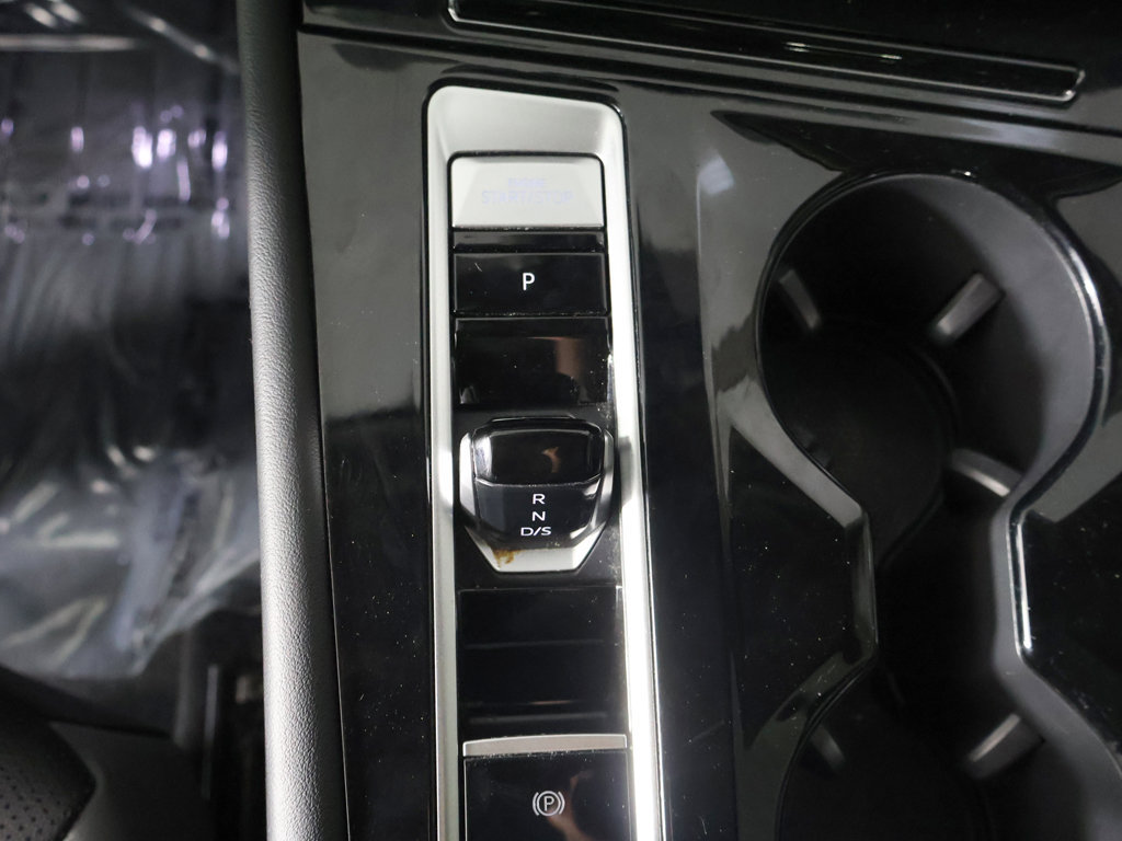 Used 2024 Volkswagen Atlas Peak Edition SEL AWD/4WD image 50
