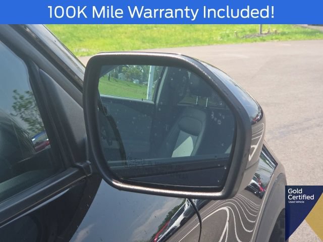 Used 2024 Ford Explorer XLT w/ Equipment Group 202A AWD/4WD image 8