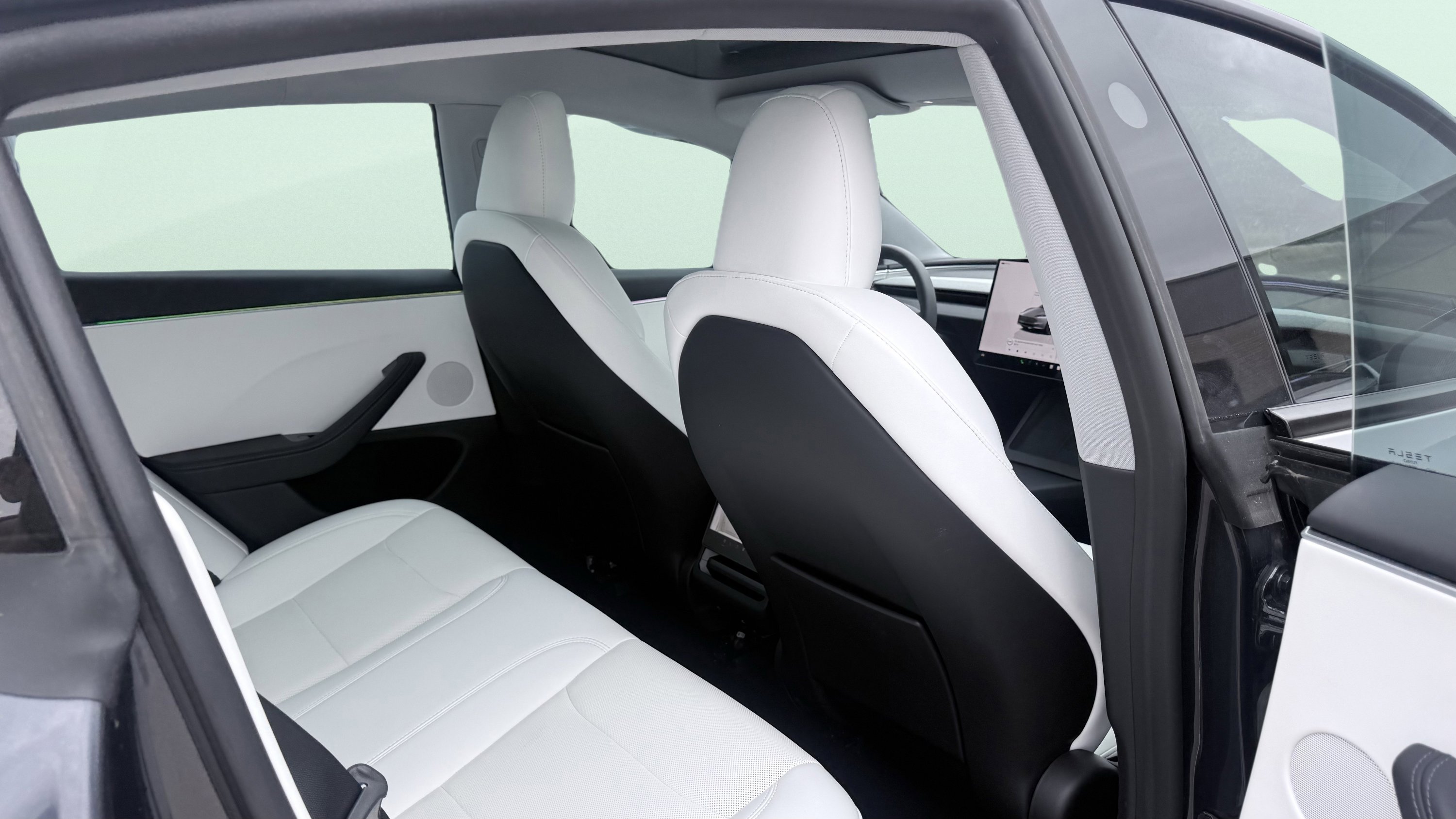 Used 2024 Tesla Model 3 Long Range image 39