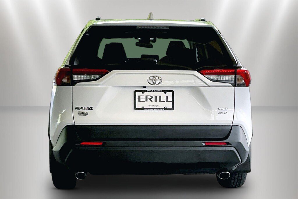 Used 2023 Toyota RAV4 XLE w/ Convenience Package AWD/4WD image 6